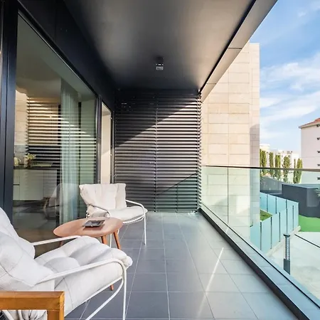 Charming 1br Great Location * Funchal