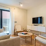 Charming 1br Great Location * פונשל