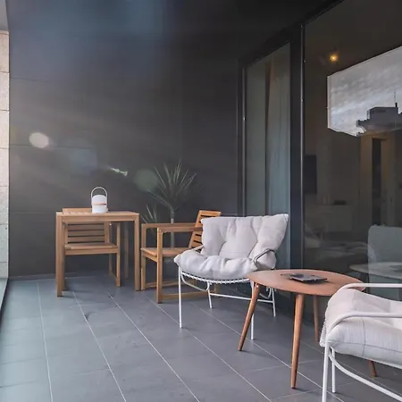 Charming 1br Great Location * Funchal (Madeira)