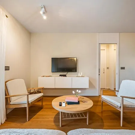 Apartmán Charming 1br Great Location
