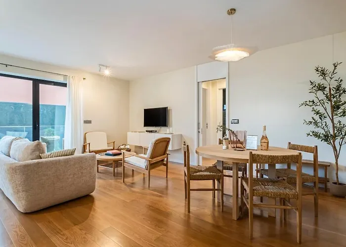 Charming 1br Great Location Appartement Funchal (Madeira)