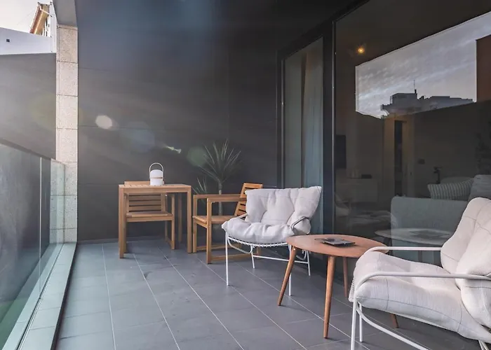 Charming 1br Great Location * Funchal (Madeira)