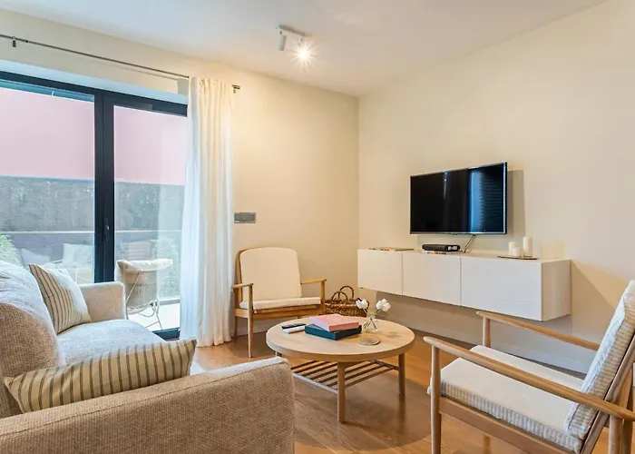 Charming 1br Great Location * Funchal (Madeira)