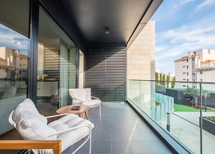 Charming 1br Great Location * Funchal (Madeira)